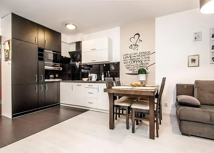 Apartament Z Ogrodkiem - Alldayholiday